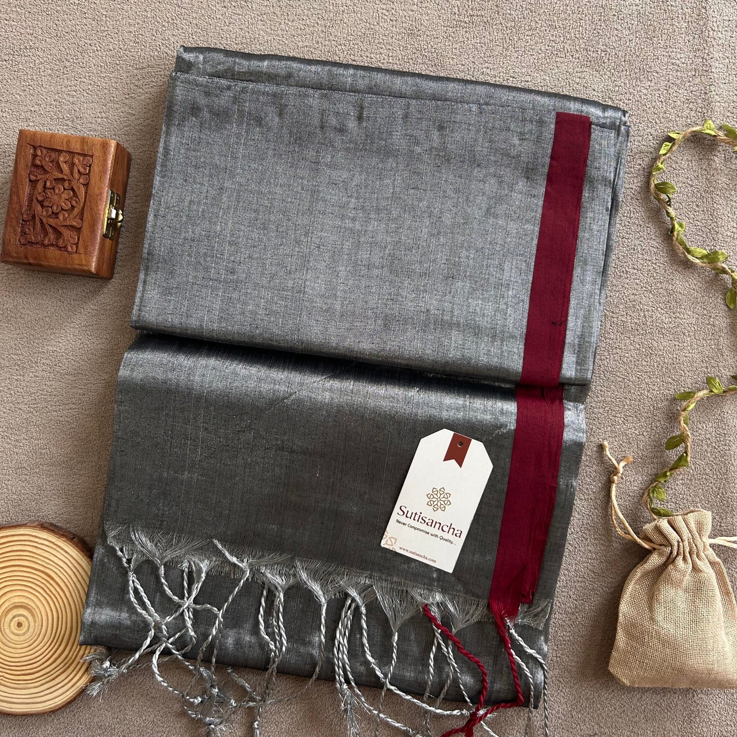 Dhiyona SS Sutisancha Grey Handloom Tissue Saree