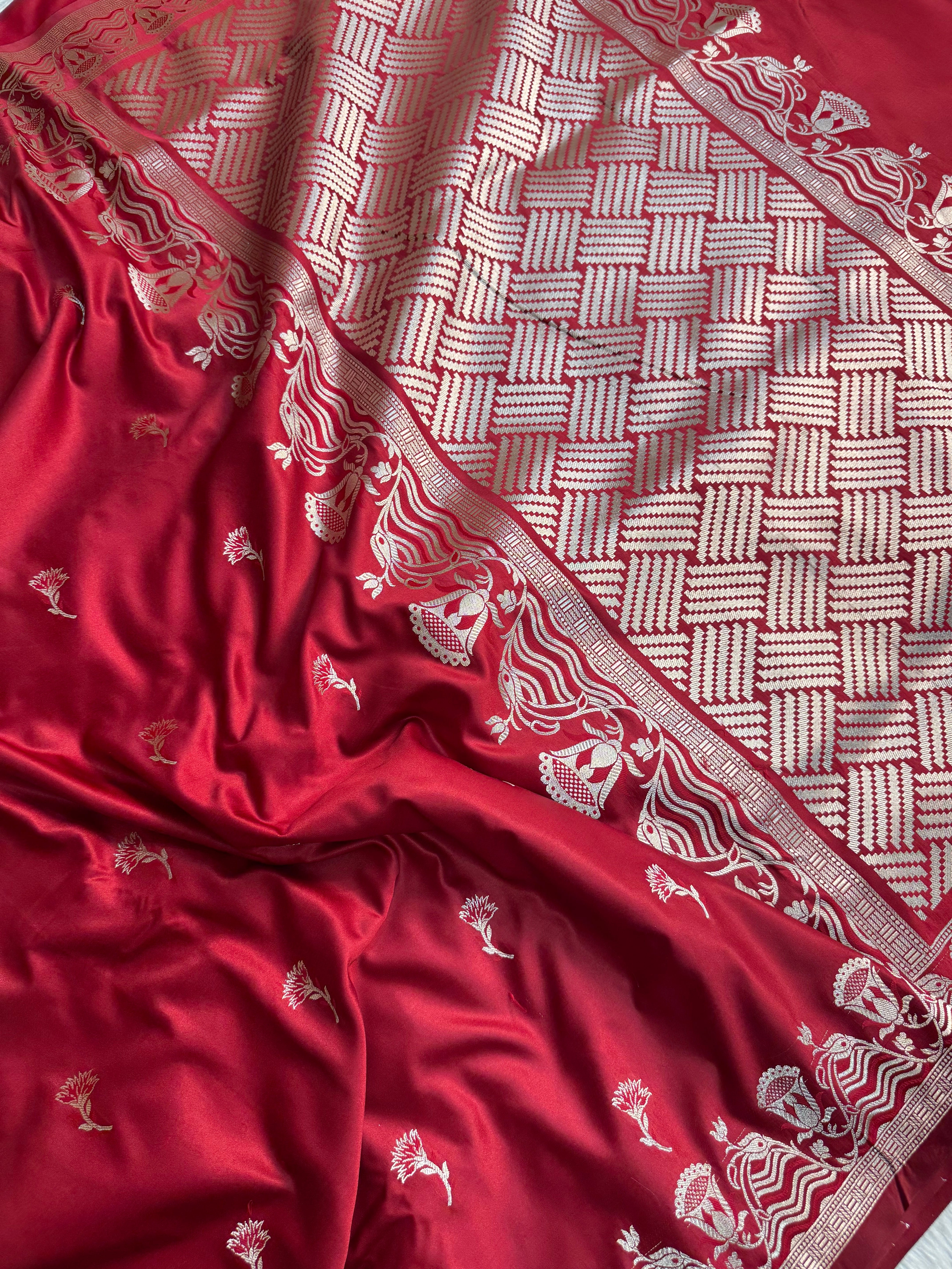 Dhiyona HH Deep Red Regal Mashru Banarasi Silk Saree