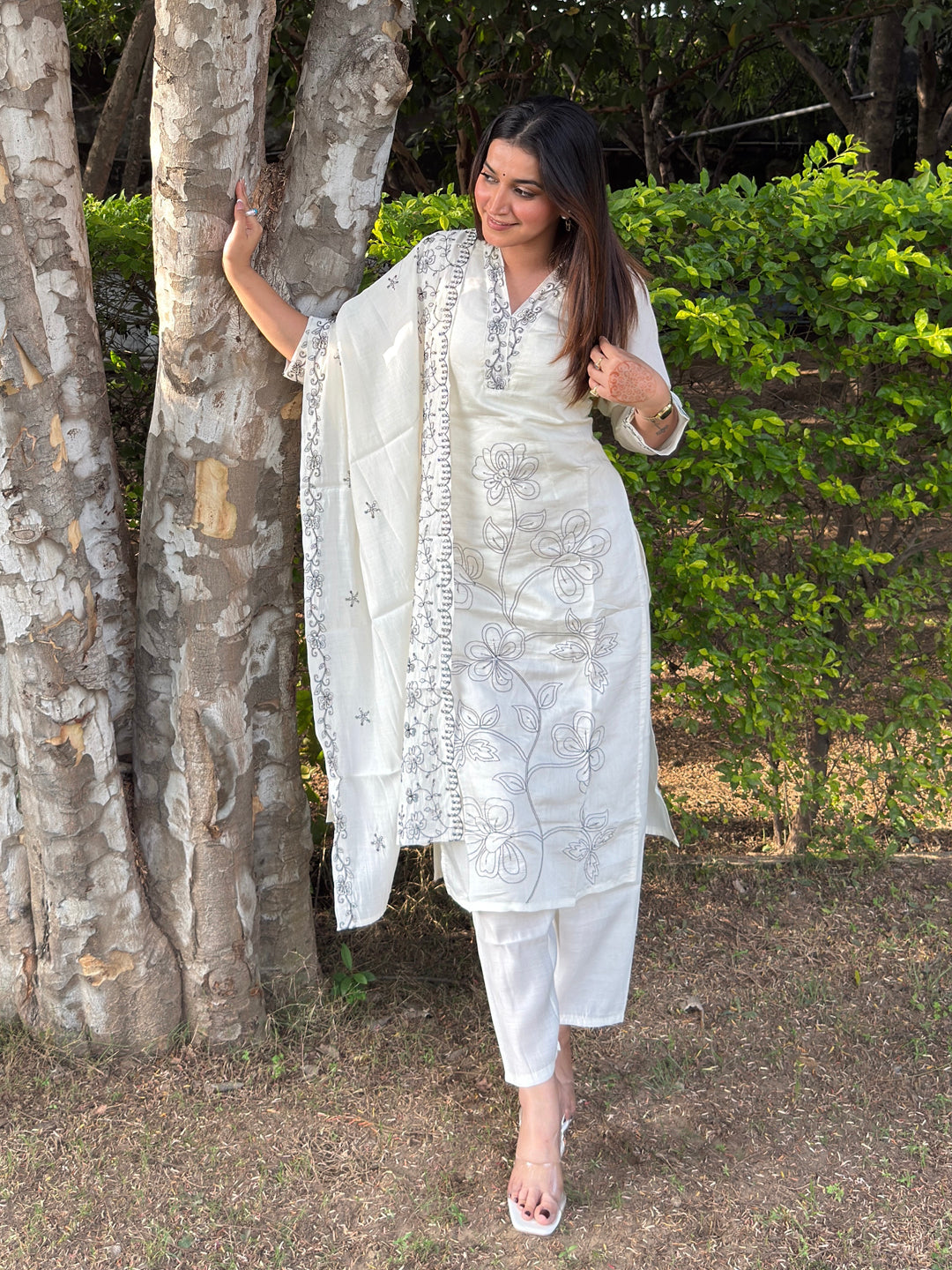 Dhiyona VV Kavya Silk Blend Embroidered Straight Kurta Set with Trousers & Dupatta