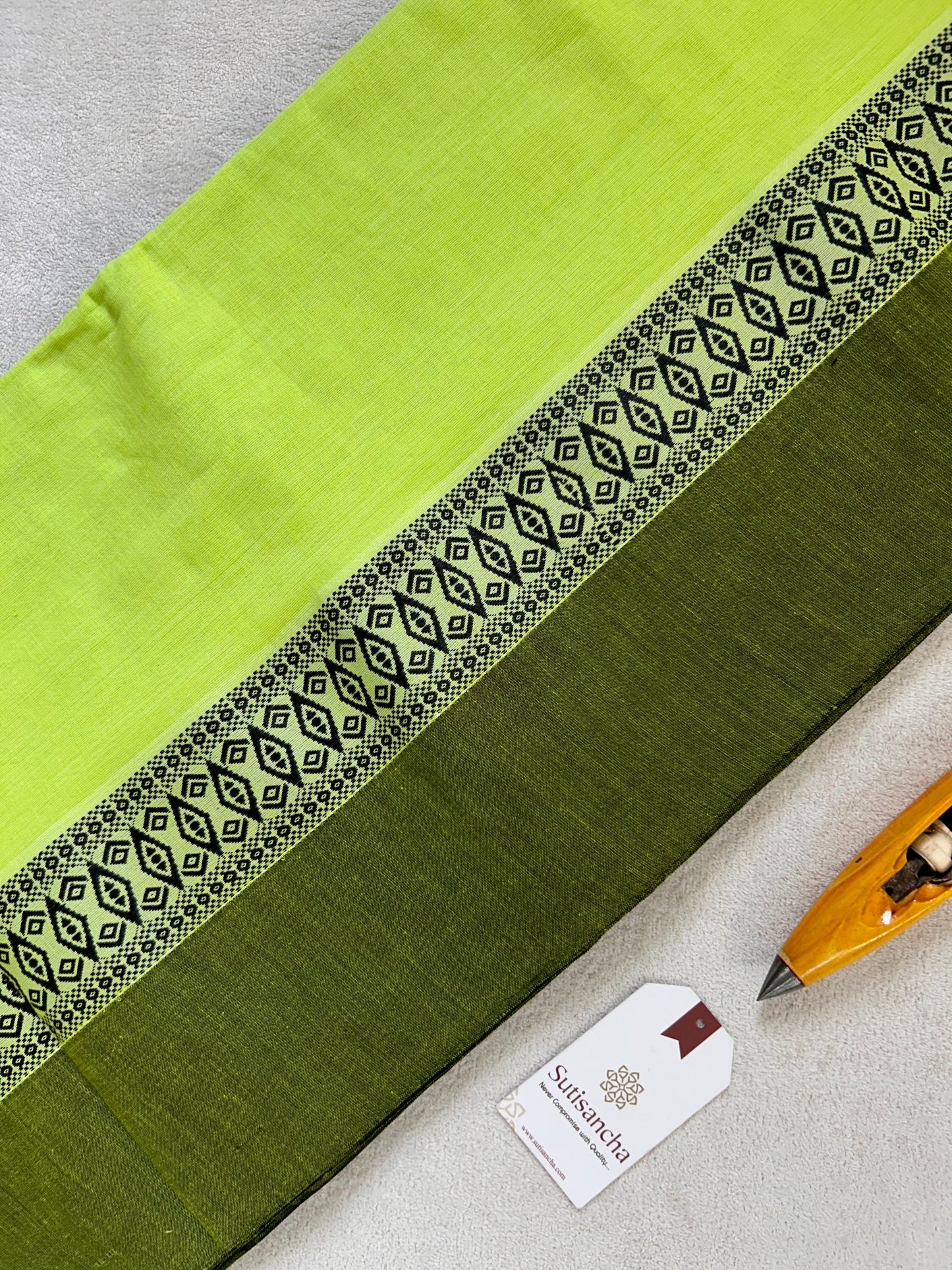 Dhiyona SS Loomed to Perfection: Handwoven Cotton Saree