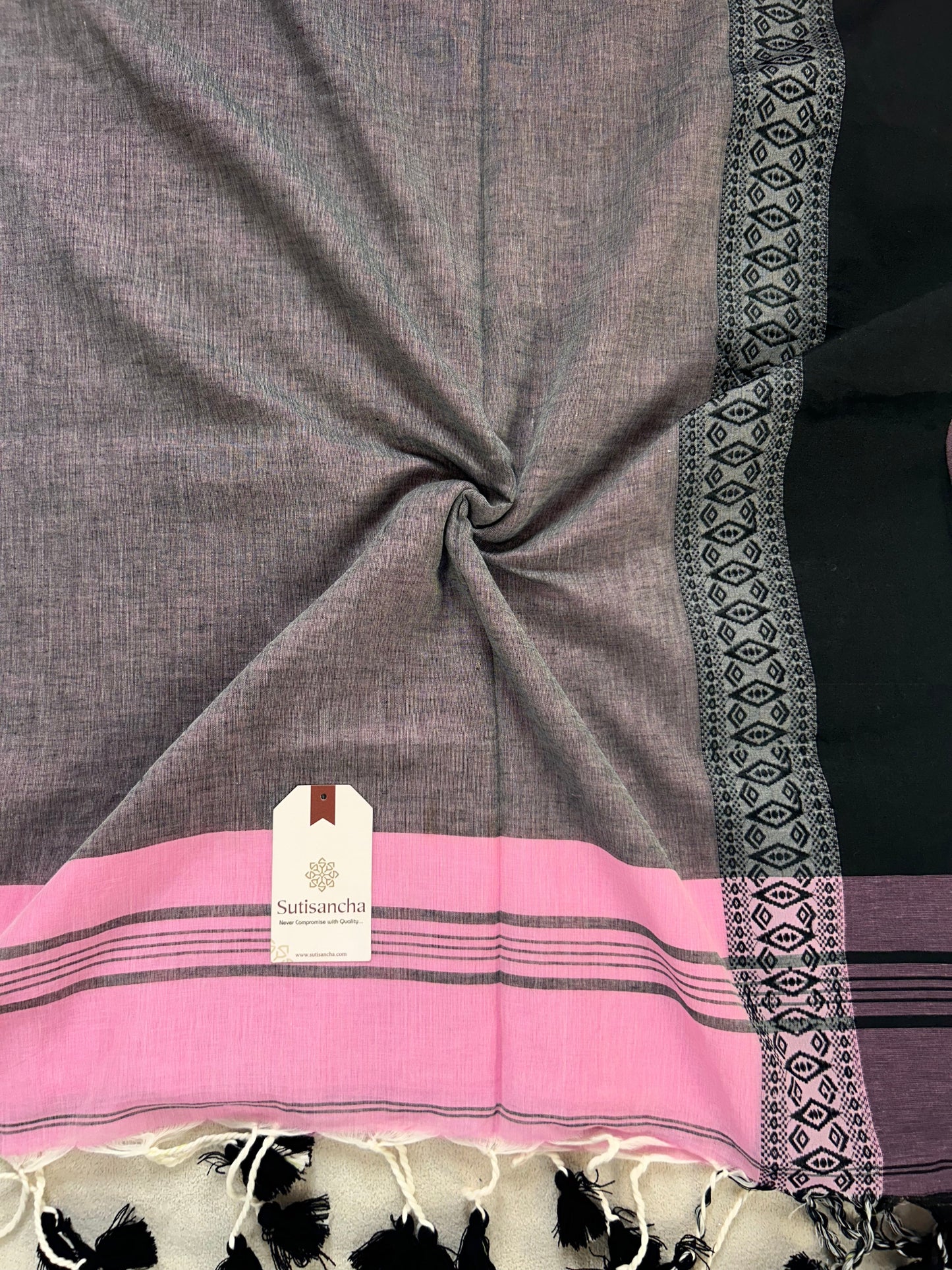 Dhiyona SS Loomed to Perfection: Handwoven Cotton Saree