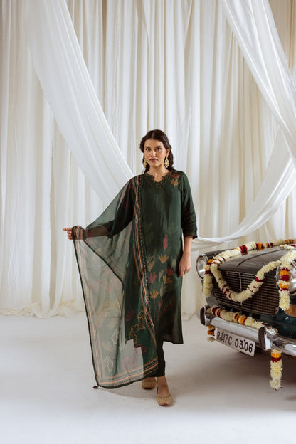 Saisha saber premium digital print muslin suit set