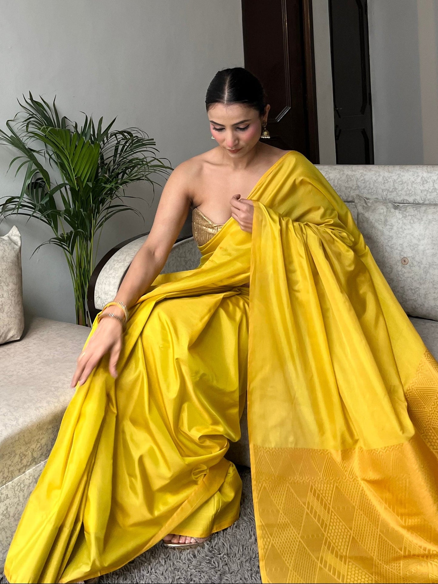 Dhiyona ST Yellow Saree with Gold Woven Jacquard Pallu & Self Blouse Fabric