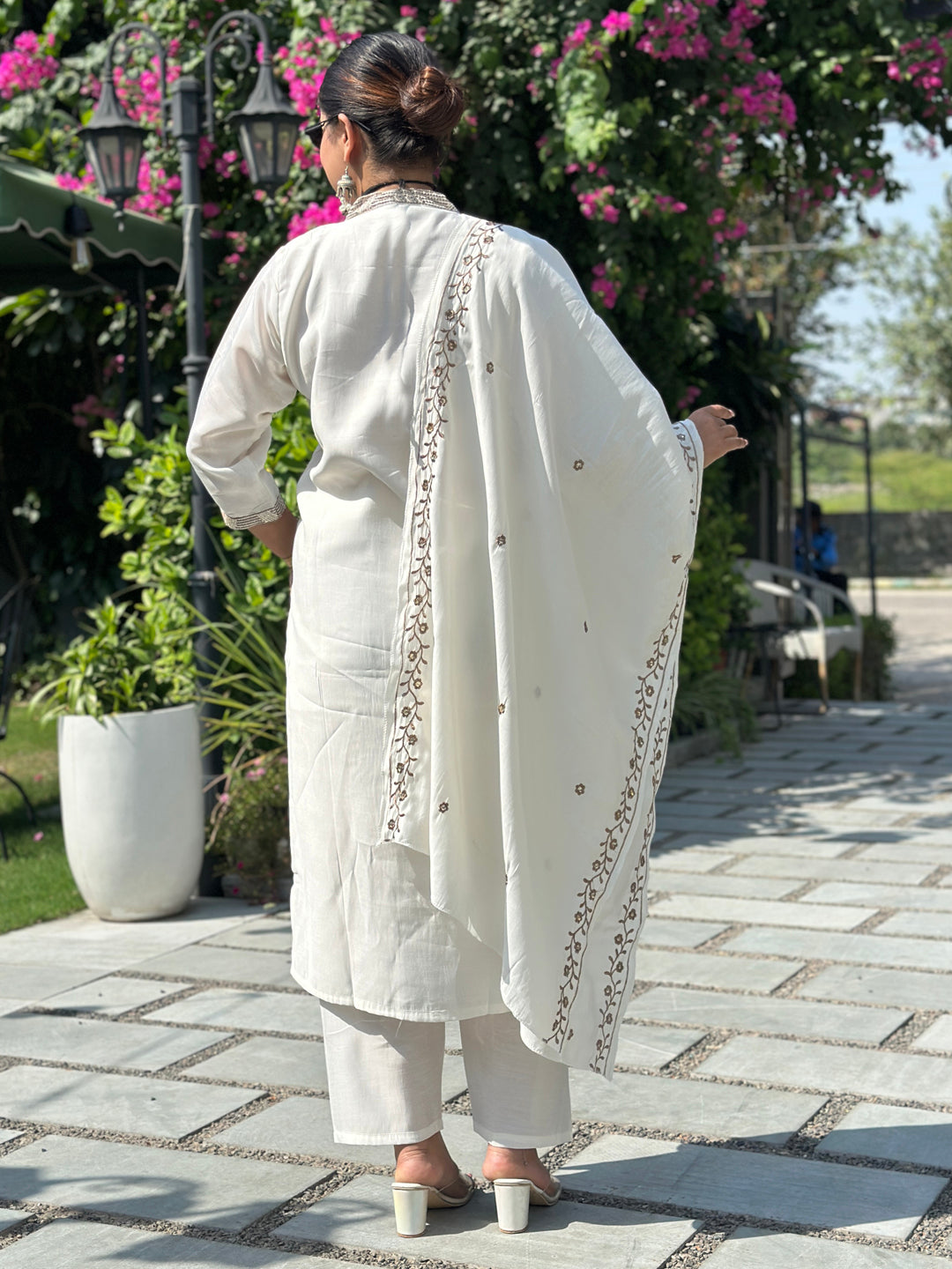 Dhiyona VV Vira White Kurta and Pant Dupatta Sets Silk Blend Fabrics with Embroidery