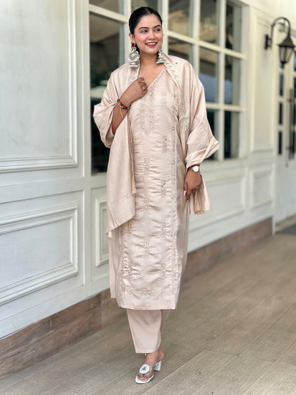 Dhiyona VV Smira Beige Kurta and Pant Dupatta Sets Silk Blend Fabrics with Embroidery