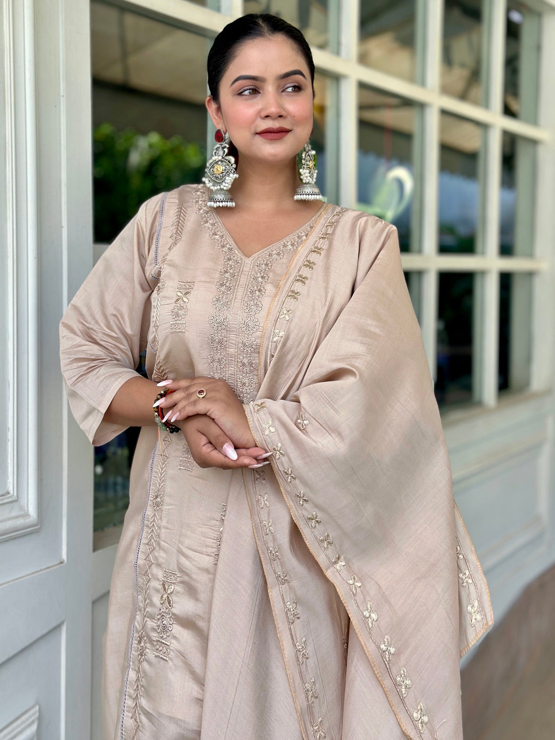 Dhiyona VV Smira Beige Kurta and Pant Dupatta Sets Silk Blend Fabrics with Embroidery