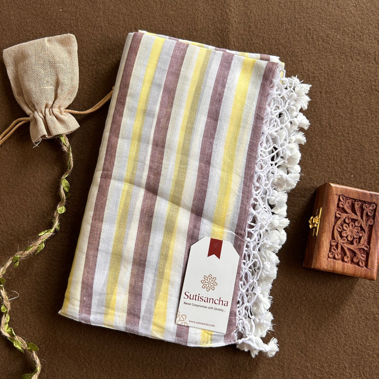 Dhiyona SS Sutisancha Handloom Mul Cotton Saree