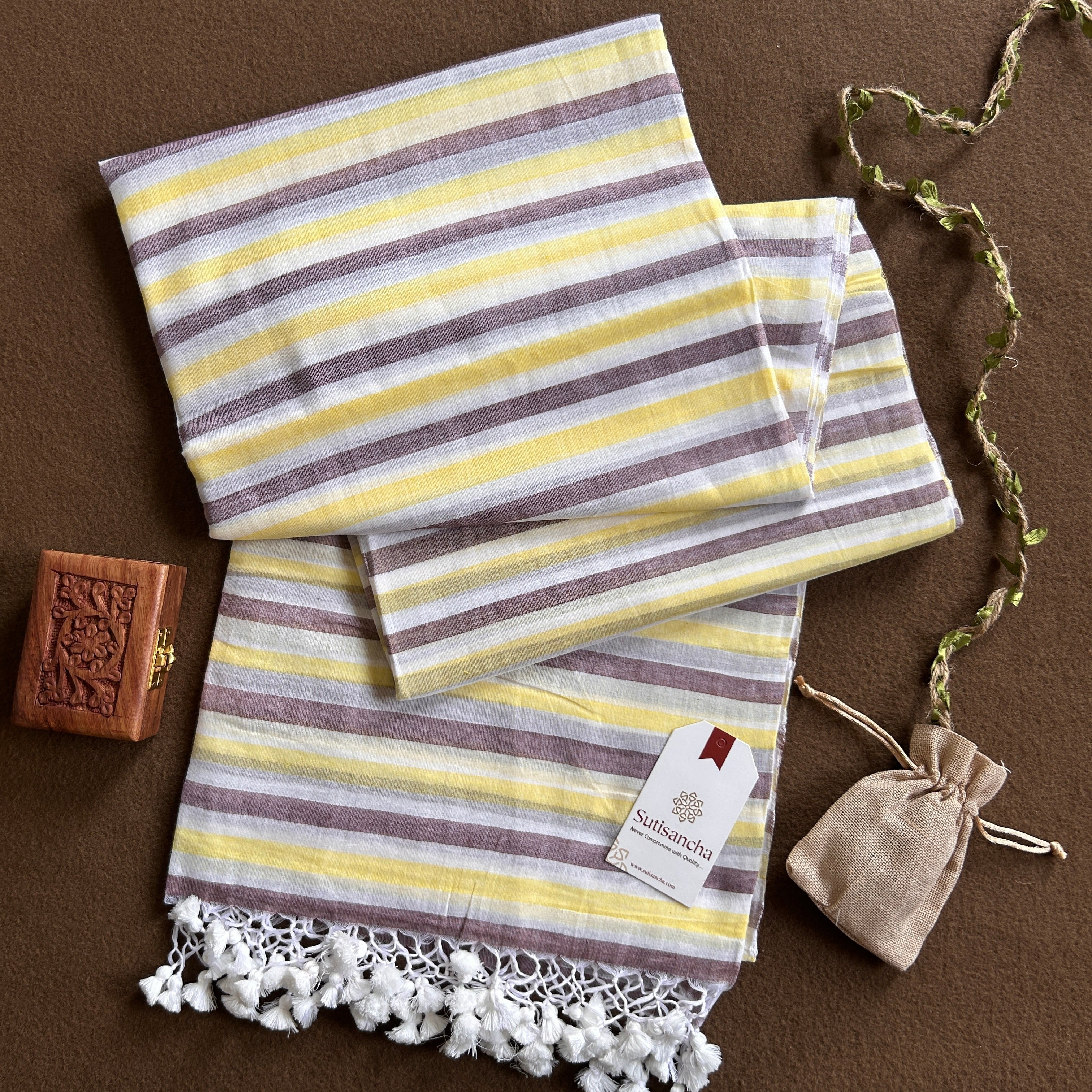 Dhiyona SS Sutisancha Handloom Mul Cotton Saree
