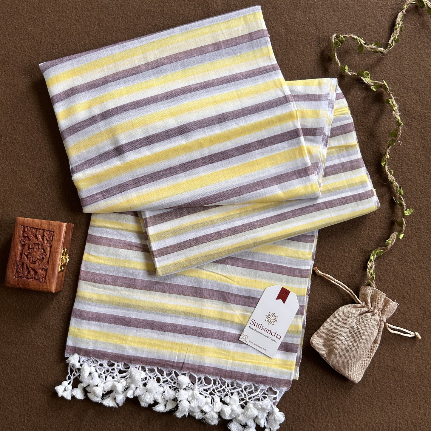 Dhiyona SS Sutisancha Handloom Mul Cotton Saree