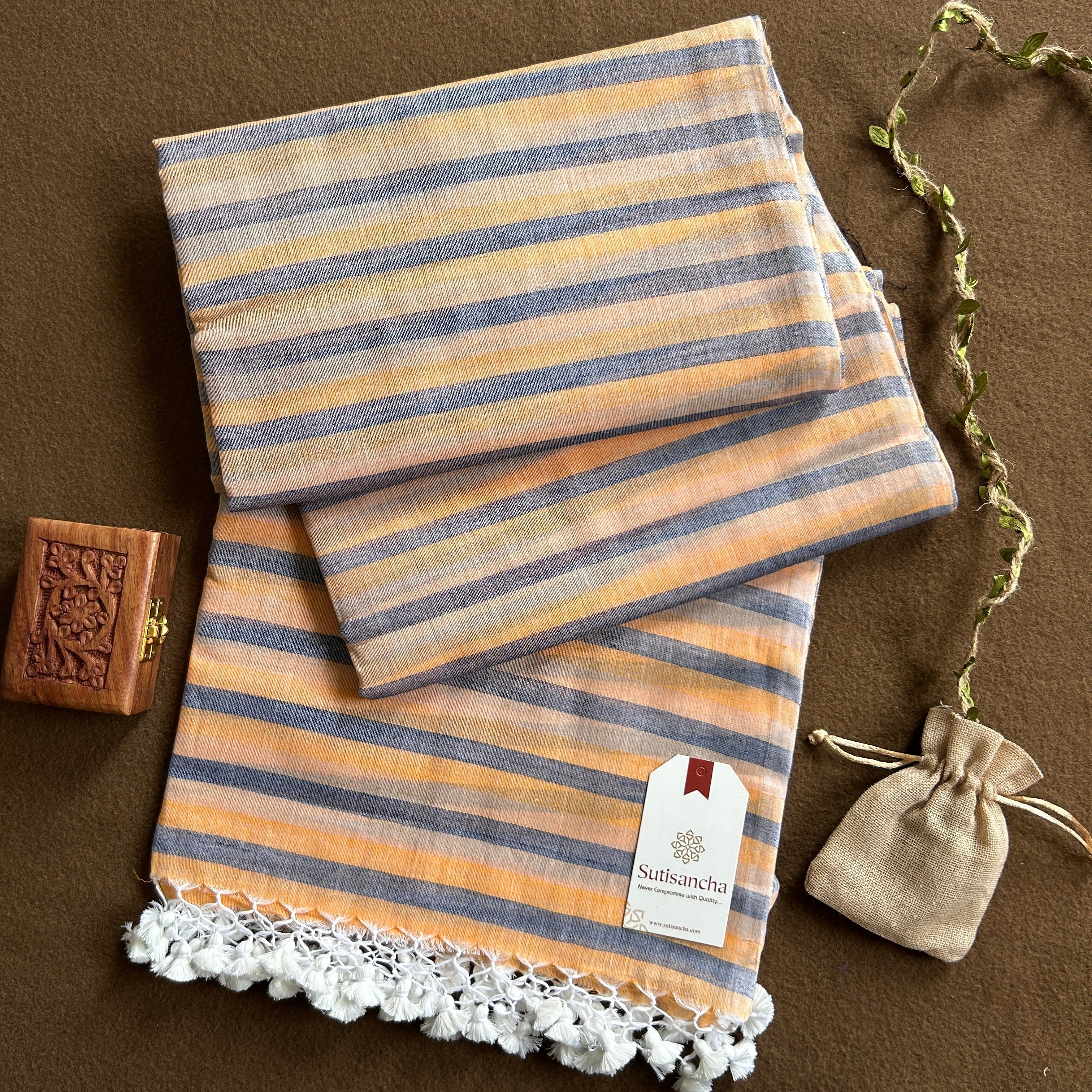 Dhiyona SS Sutisancha Handloom Mul Cotton Saree