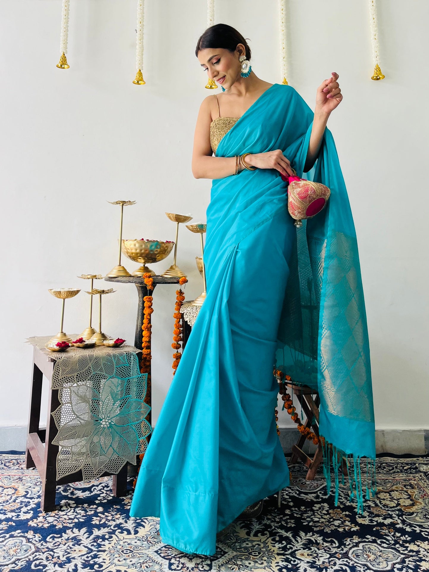 Dhiyona ST Elegant Blue Saree with Gold Woven Jacquard Pallu & Self Blouse Fabric