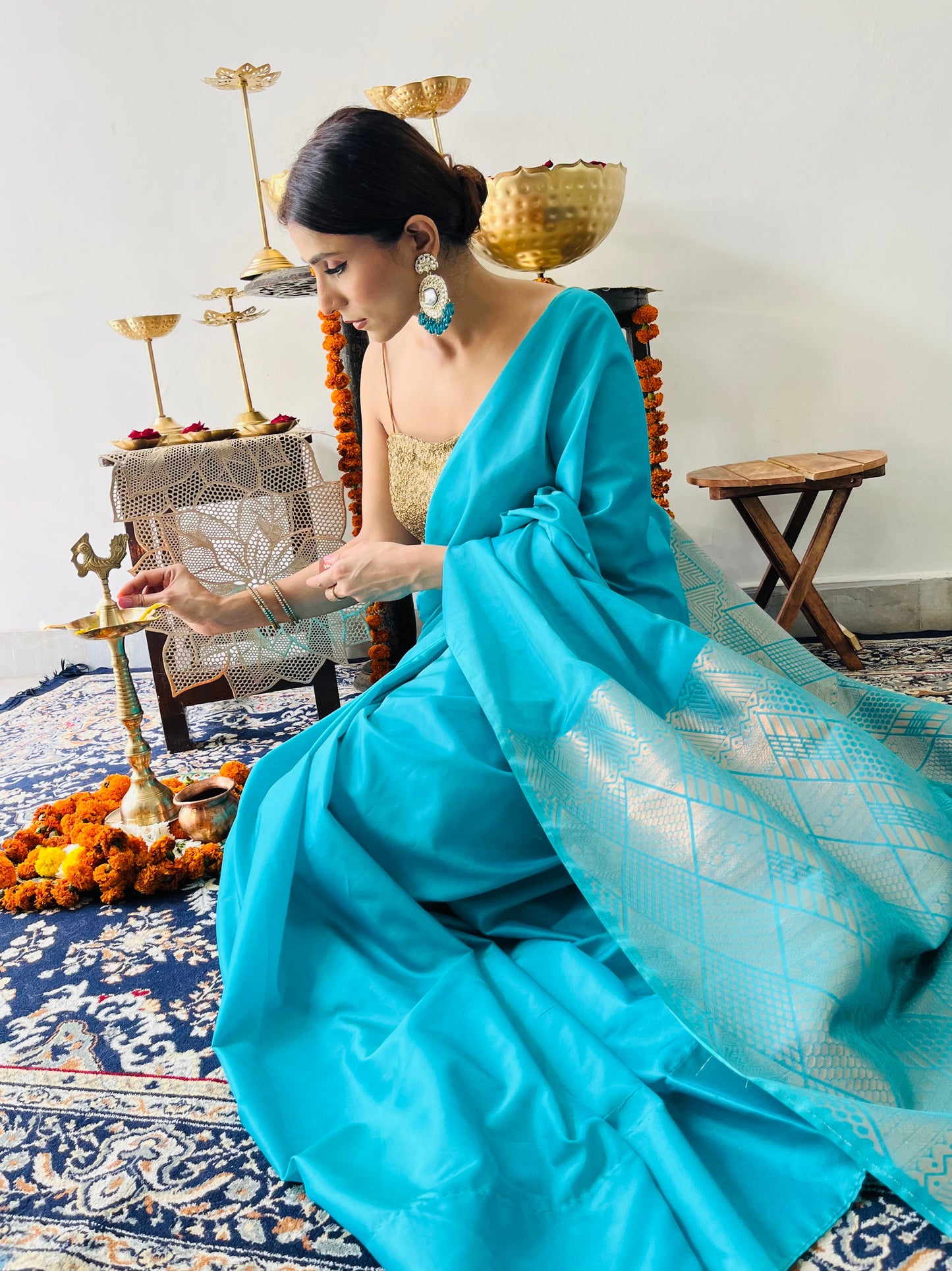 Dhiyona ST Elegant Blue Saree with Gold Woven Jacquard Pallu & Self Blouse Fabric