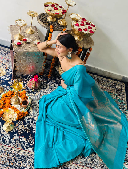 Dhiyona ST Elegant Blue Saree with Gold Woven Jacquard Pallu & Self Blouse Fabric