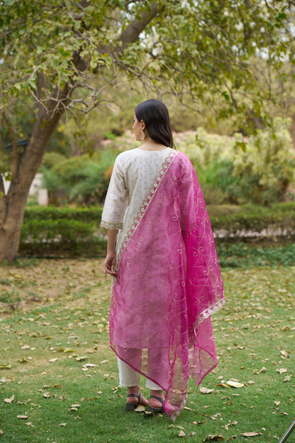 Dhiyona VV Reshma Chanderi Silk Blend Kurta Set