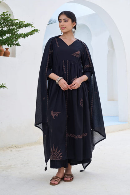 Sonpal Onyx embroidery cotton suit set