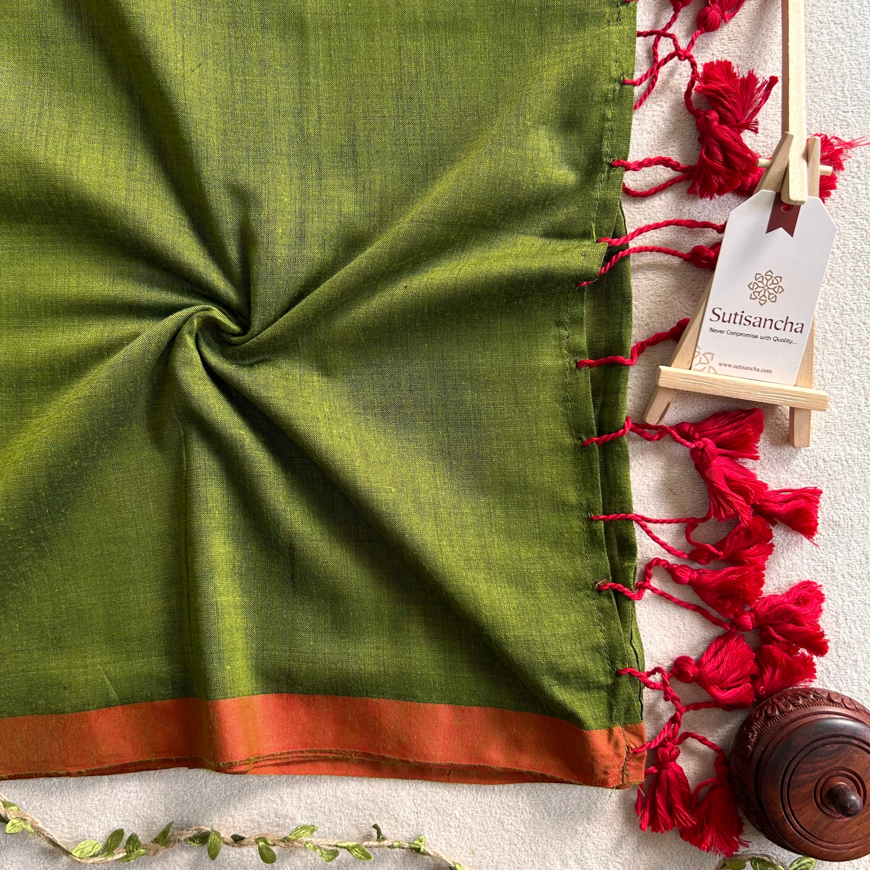 Dhiyona SS Sutisancha Mehndi & Red Border Handloom Saree