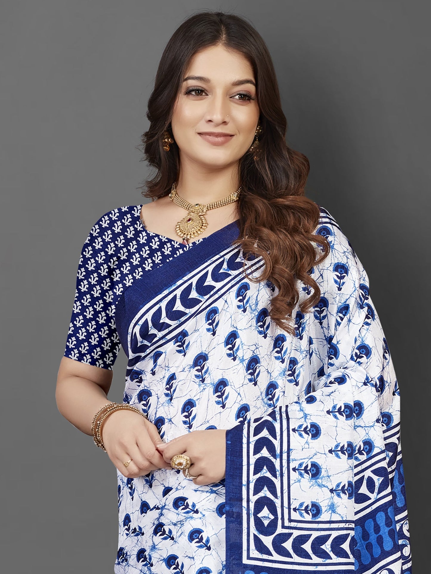 Women's Dola Silk White Printed Designer Saree With Blouse Piece