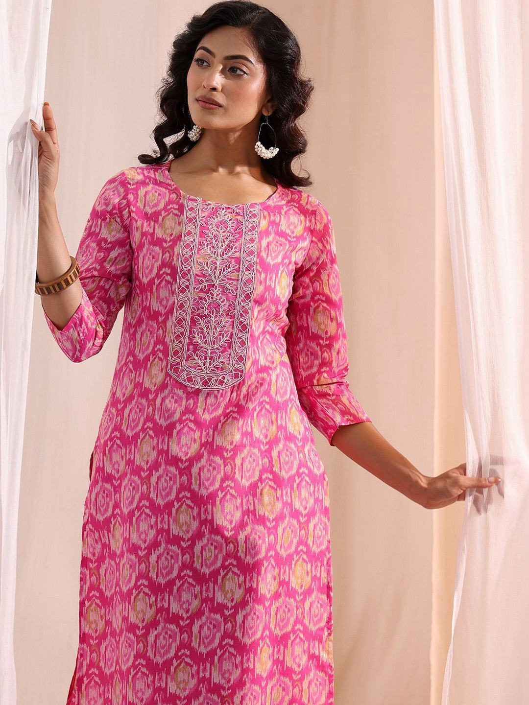 Women Ethnic Motifs Printed Regular Kurta with Trousers & With Dupatta