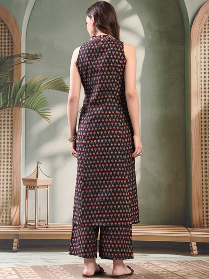 Embroidered Pure Cotton Round Neck Kurta & Palazzos Kurta Set