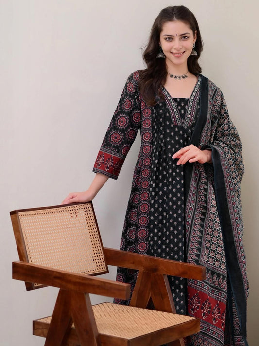 Dhiyona KL Women Printed Anarkali Kurta With Palazzos And Dupatta