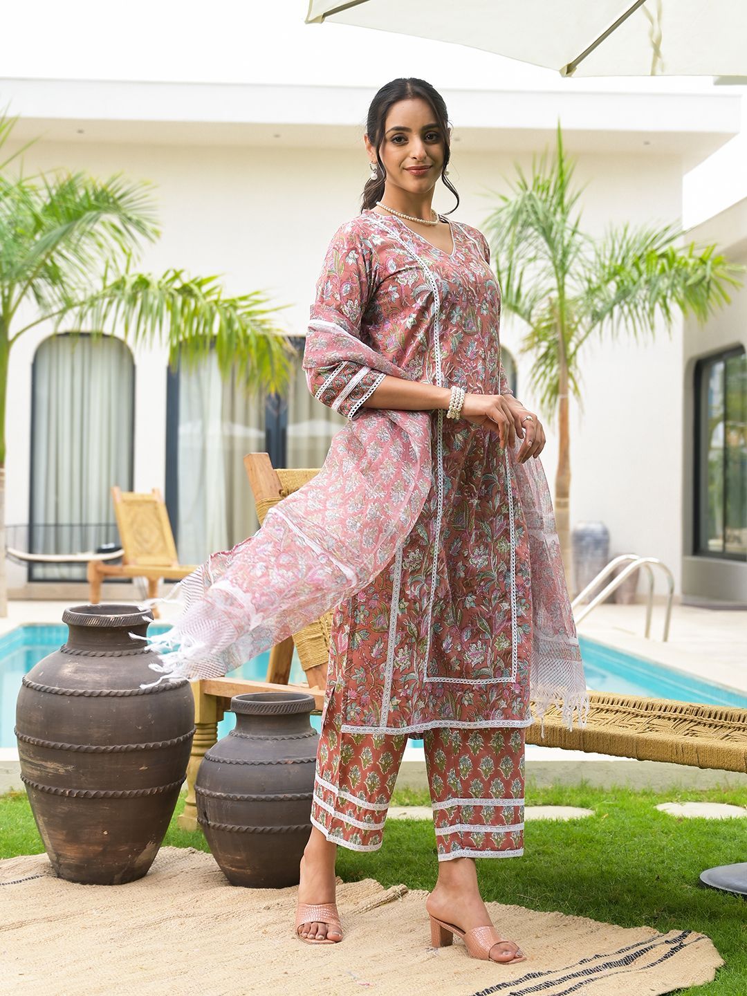 Dhiyona KL Floral Printed V-Neck Pure Cotton Kurta with Trouser And Dupatta