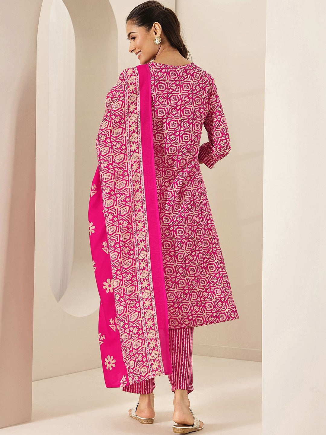 Women Ethnic Motifs Printed Regular Thread Work Kurta with Trousers & With Dupatta