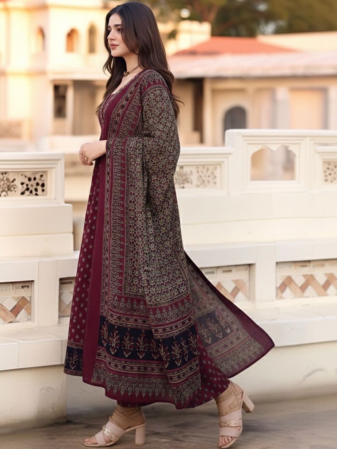 Dhiyona KL Women Ethnic Motifs Printed Regular Kurta with Palazzos & With Dupatta