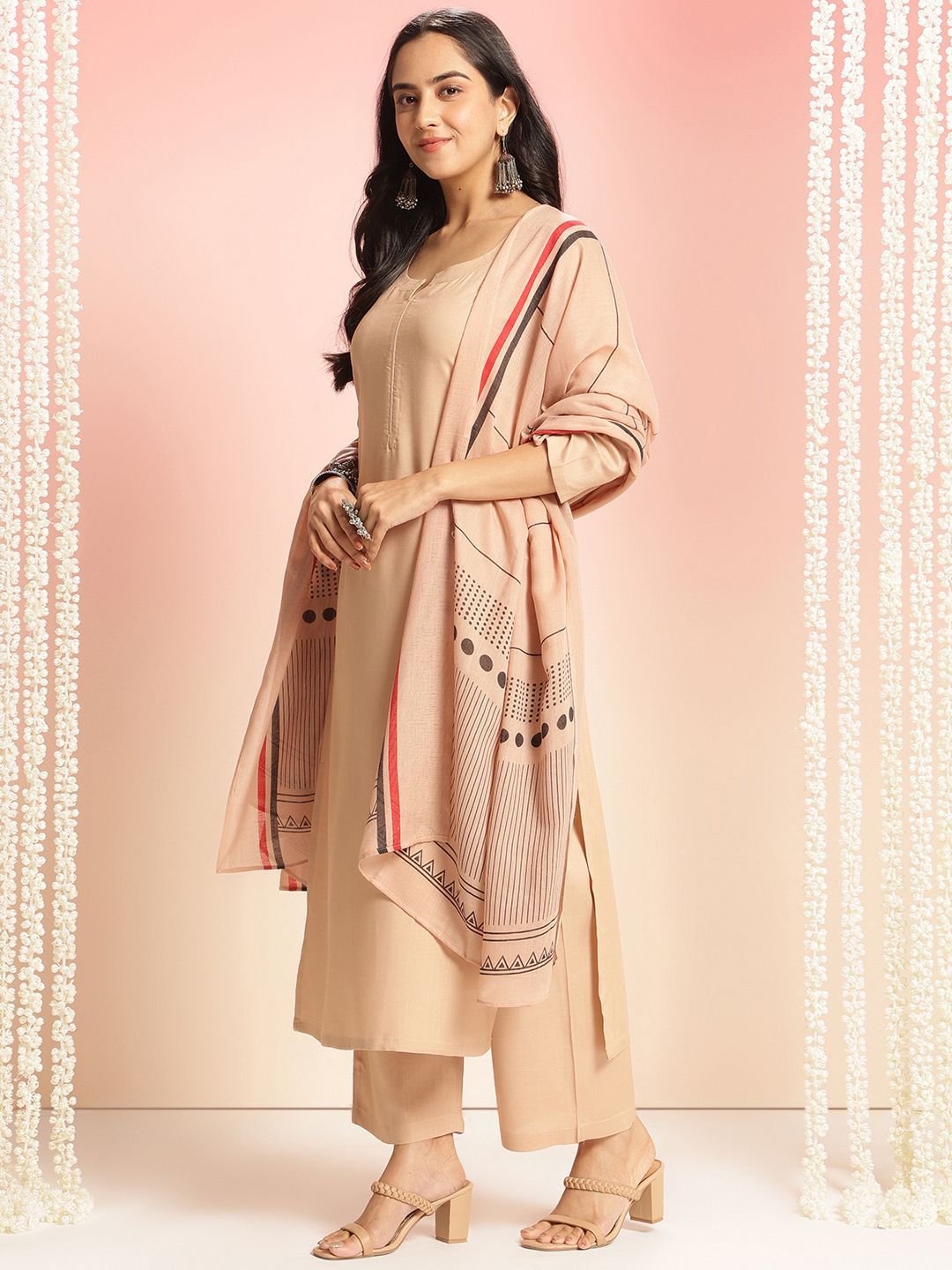 Dhiyona KL Women Regular Kurta with Palazzos & With Dupatta
