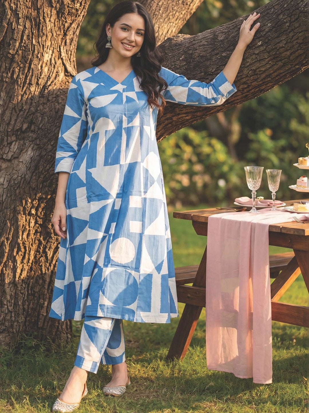 Women Printed Regular Pure Cotton Kurta with Trousers