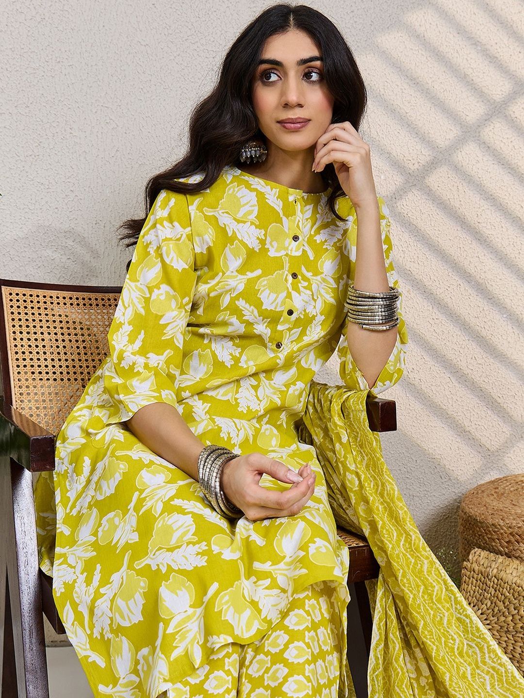 Dhiyona IE Women Floral Printed Regular Pure Cotton Kurta with Trousers & With Dupatta