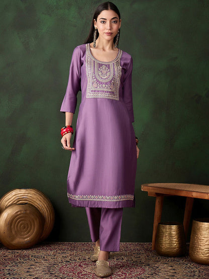 Women Ethnic Motifs Solid Kurta with Trousers