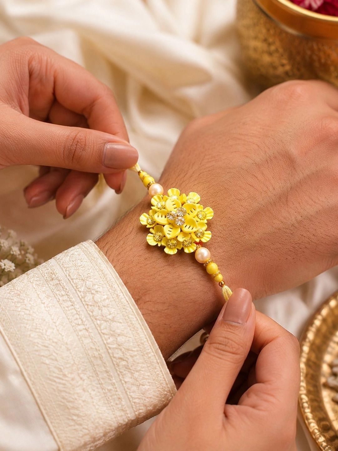 Dhiyona Rakhi