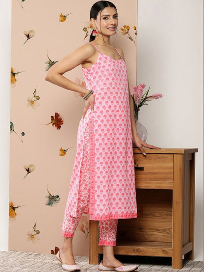 Women Floral Printed Regular Kurta with Trousers & With Dupatta