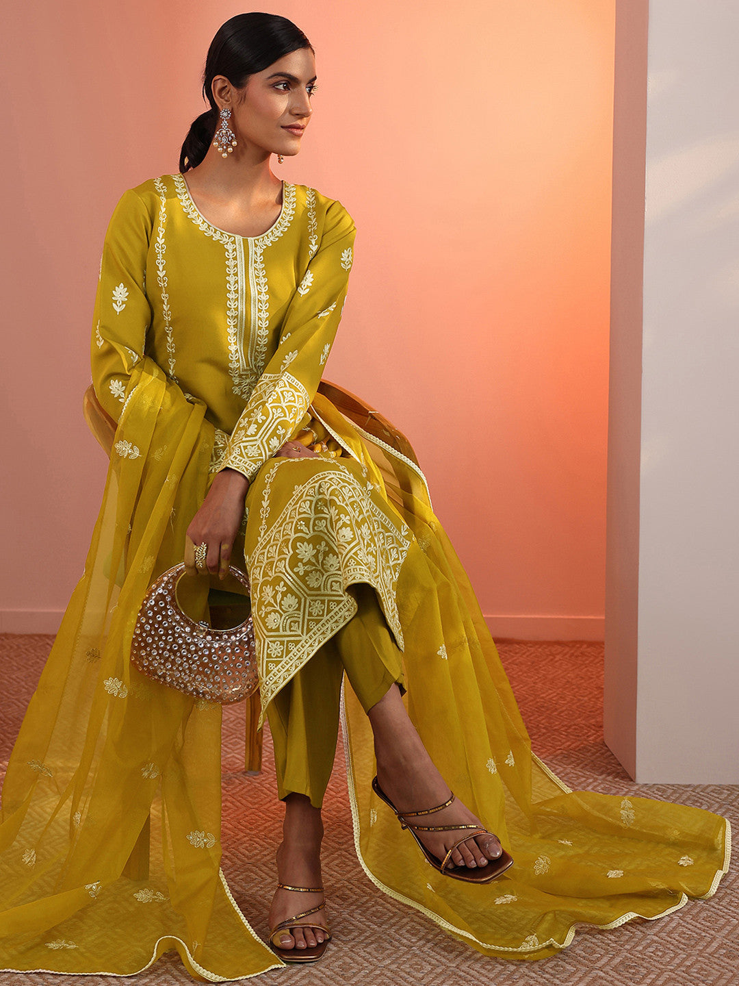 Floral Embroidered Round Neck Sequinned Straight Kurta With Trousers & Dupatta