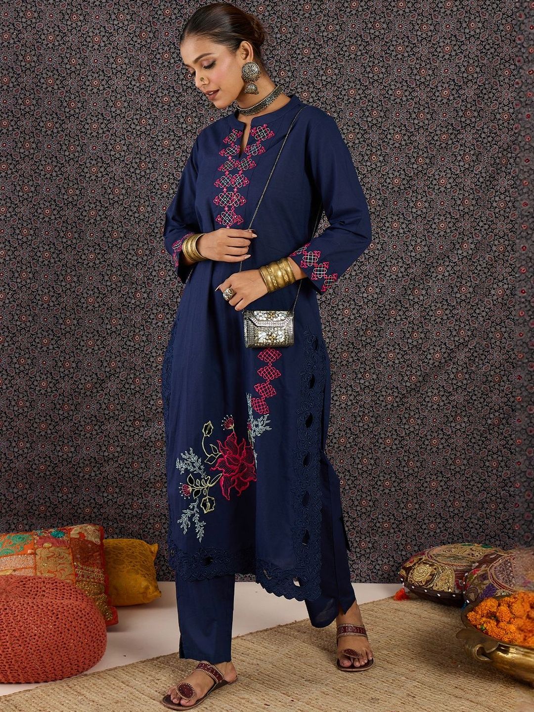 Dhiyona IE Women Ethnic Motifs Embroidered Regular Thread Work Pure Cotton Kurta with Trousers