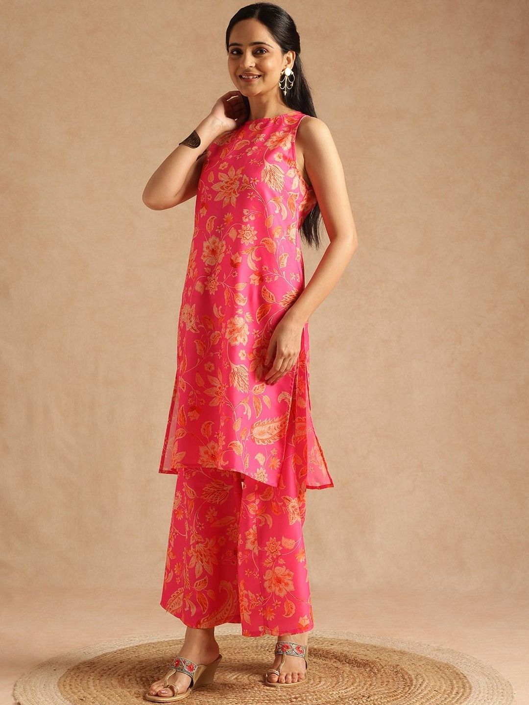 Dhiyona AN Women Floral Printed Regular Kurta with Sharara