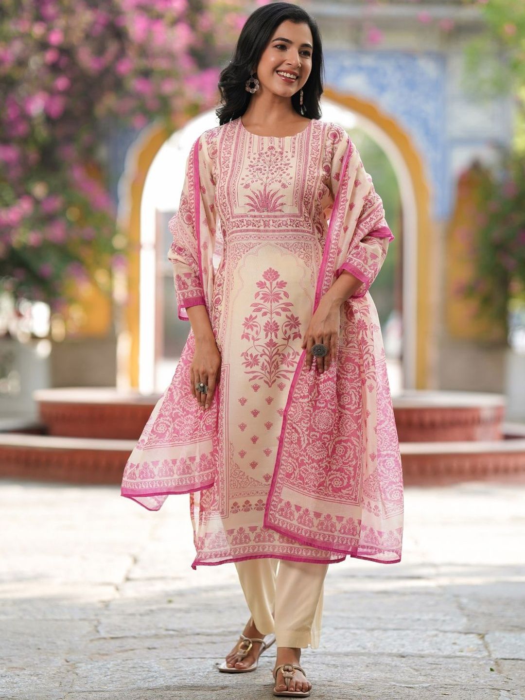 Dhiyona RR Women's Ethnic Motifs Printed Kurta with Trousers & Dupatta