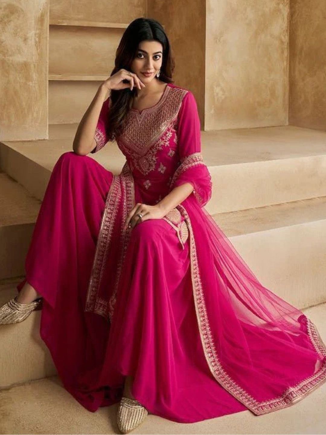 Dhiyona KL Women Ethnic Motifs Embroidered Regular Thread Work Kurti with Palazzos & Dupatta