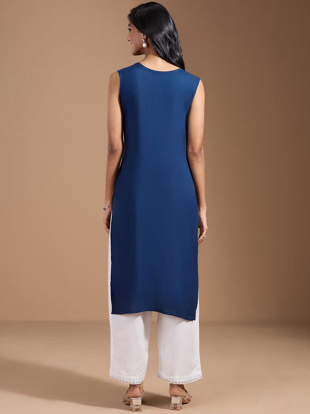 Dhiyona OD  Women Thread Work Kurta