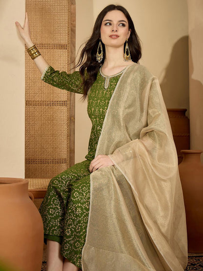 Women Green Kurta Sets