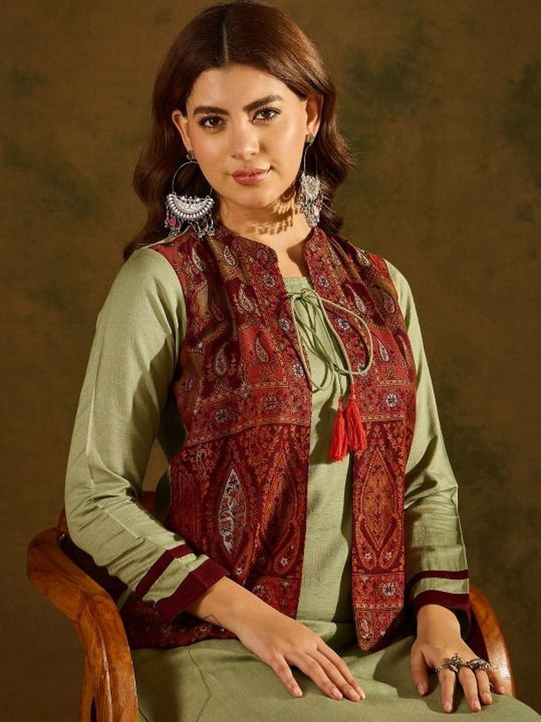 Mandarin Collar Kurta & Trousers