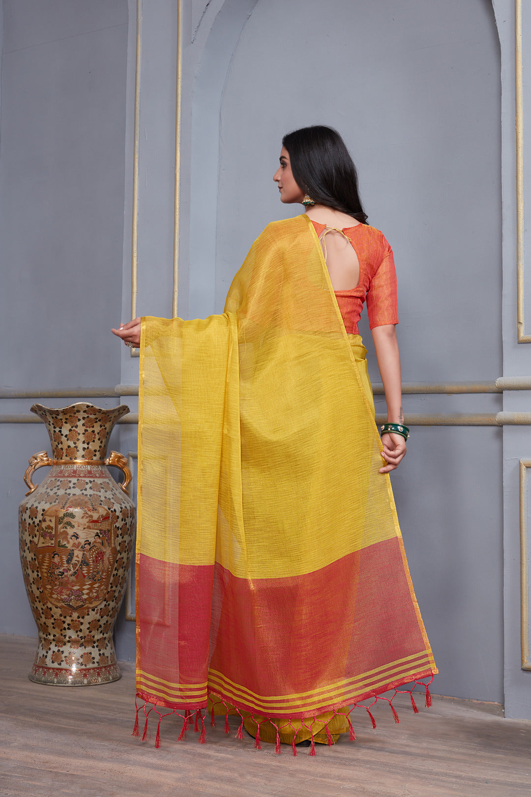 Dhiyona GR Women's Jheel Honey Gold & Red Zari Woven Design Linen Jacquard Saree