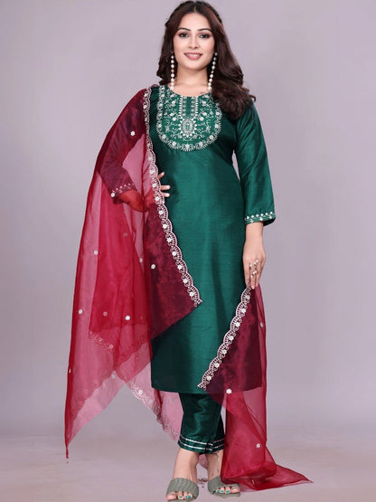 Women Embroidered Regular Thread Work Kurta with Trousers & With Dupatta