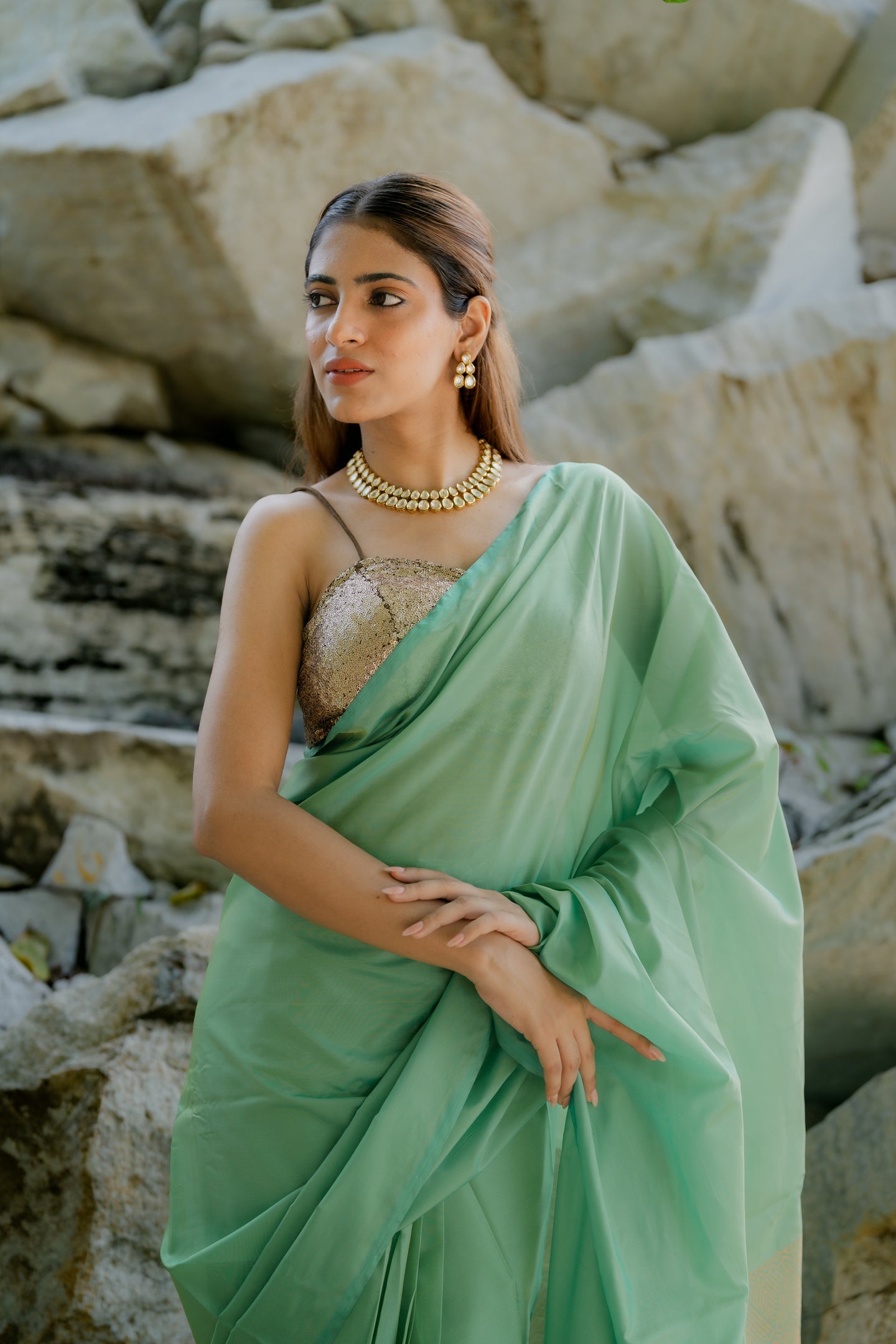 Dhiyona ST Solid Green-Yellow Saree with Woven Jacquard Pallu in Gold & Self Blouse Fabric