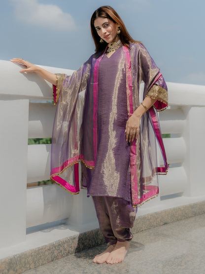 Dhiyona ST 3-Piece Suit Set – Purple Organza Kurta with Zari Sleeves & Dupatta with Pink Piping