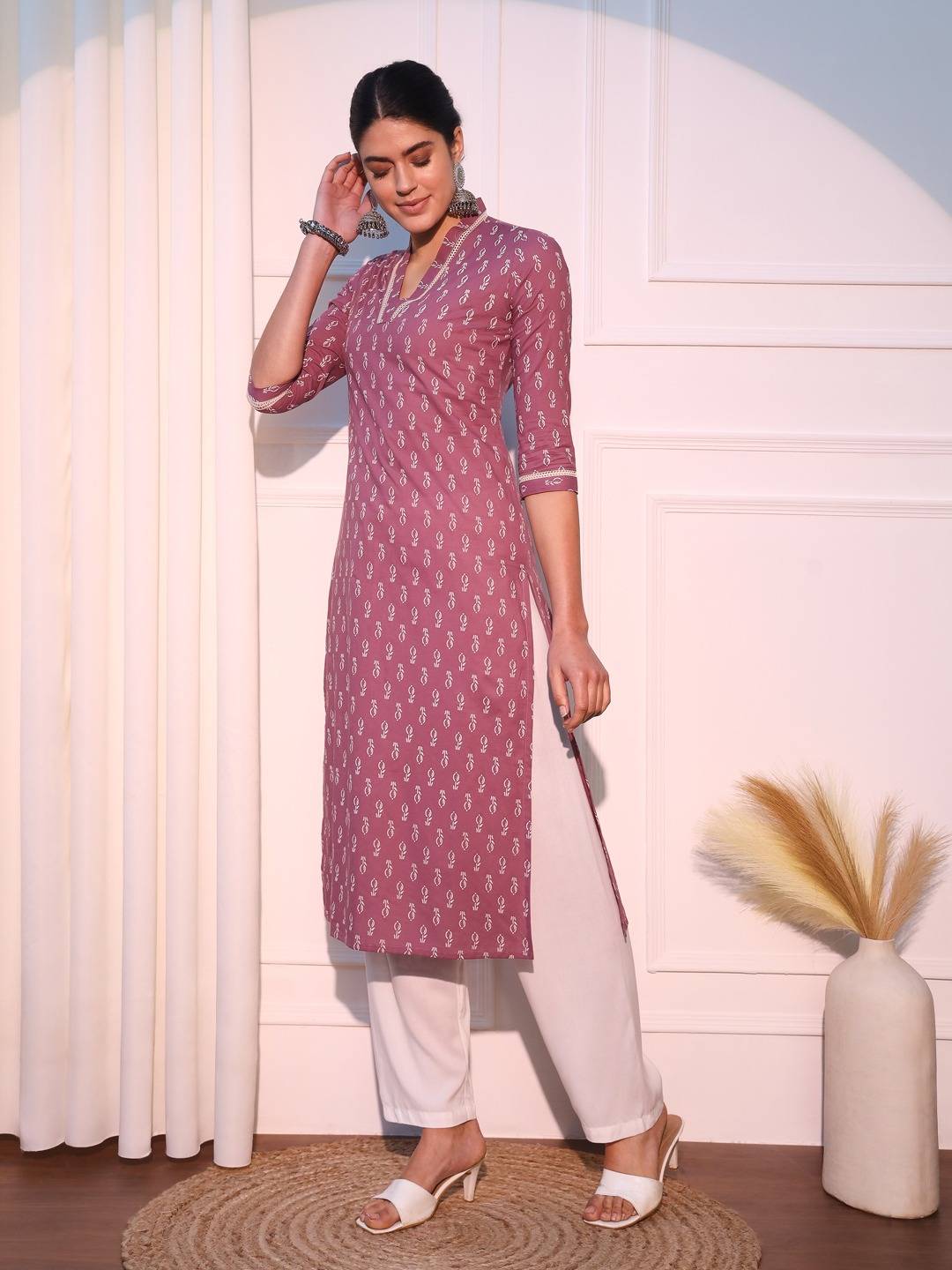 Mauve Ethnic Motifs Printed Pure Cotton Straight Kurta