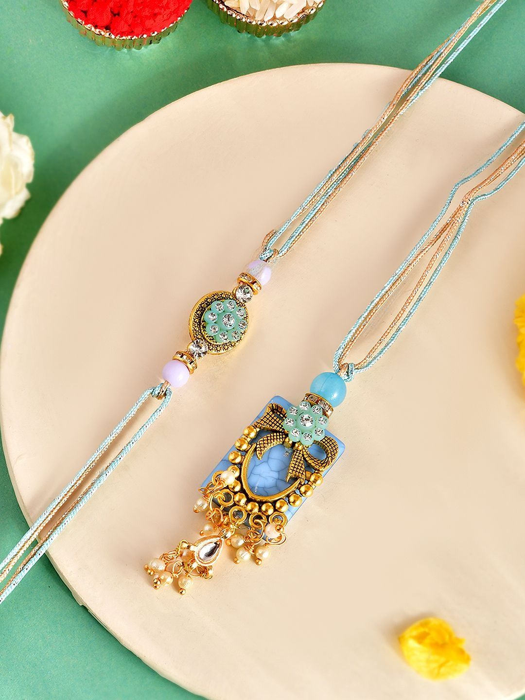 Dhiyona Rakhi