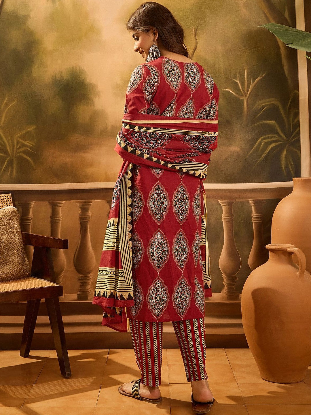 Printed Pure Cotton V-Neck Kurta & Trousers Kurta Sets