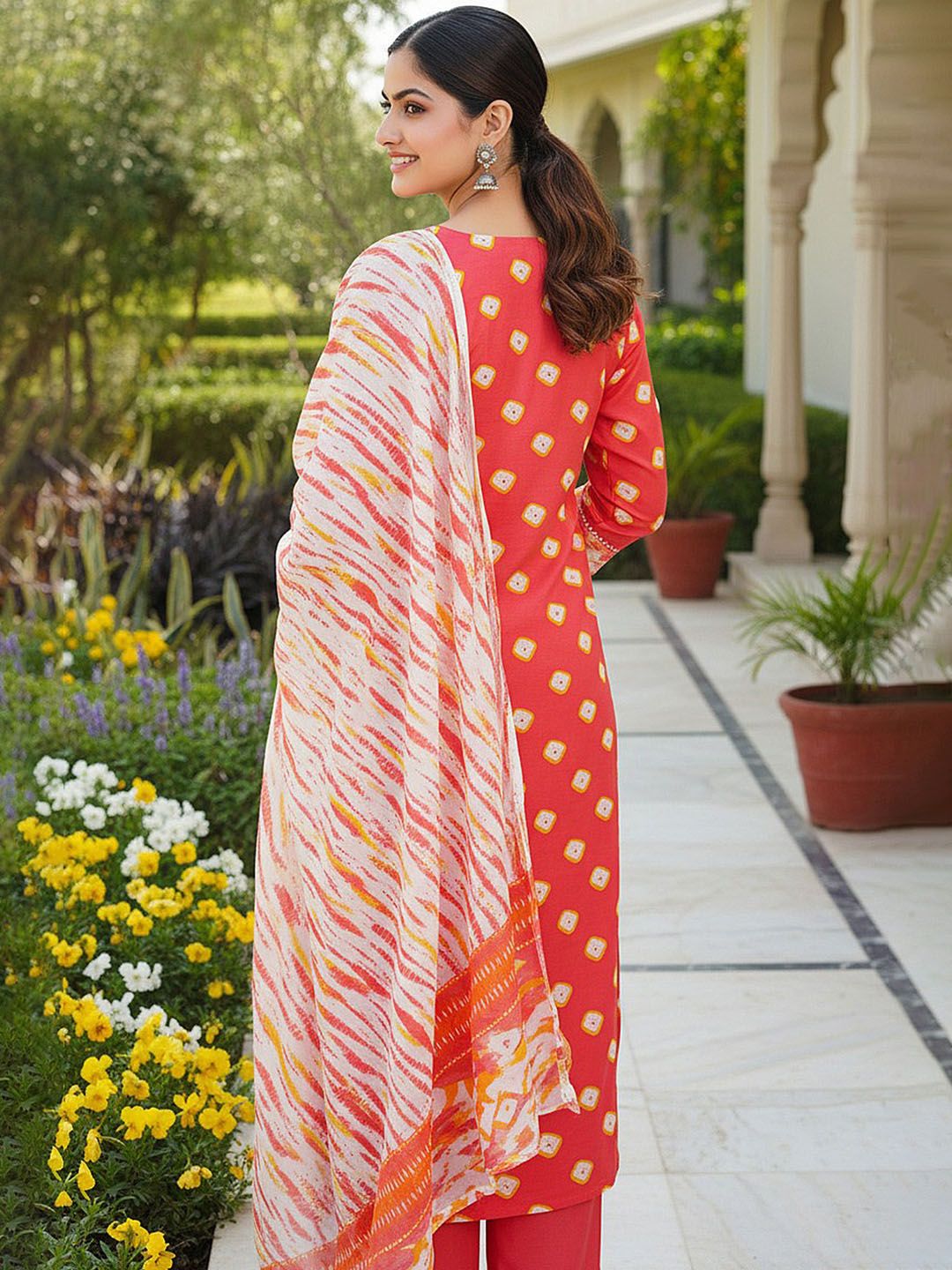 Dhiyona KL Ethnic Motifs Printed Thread Work Straight Kurta With Trousers & Dupatta