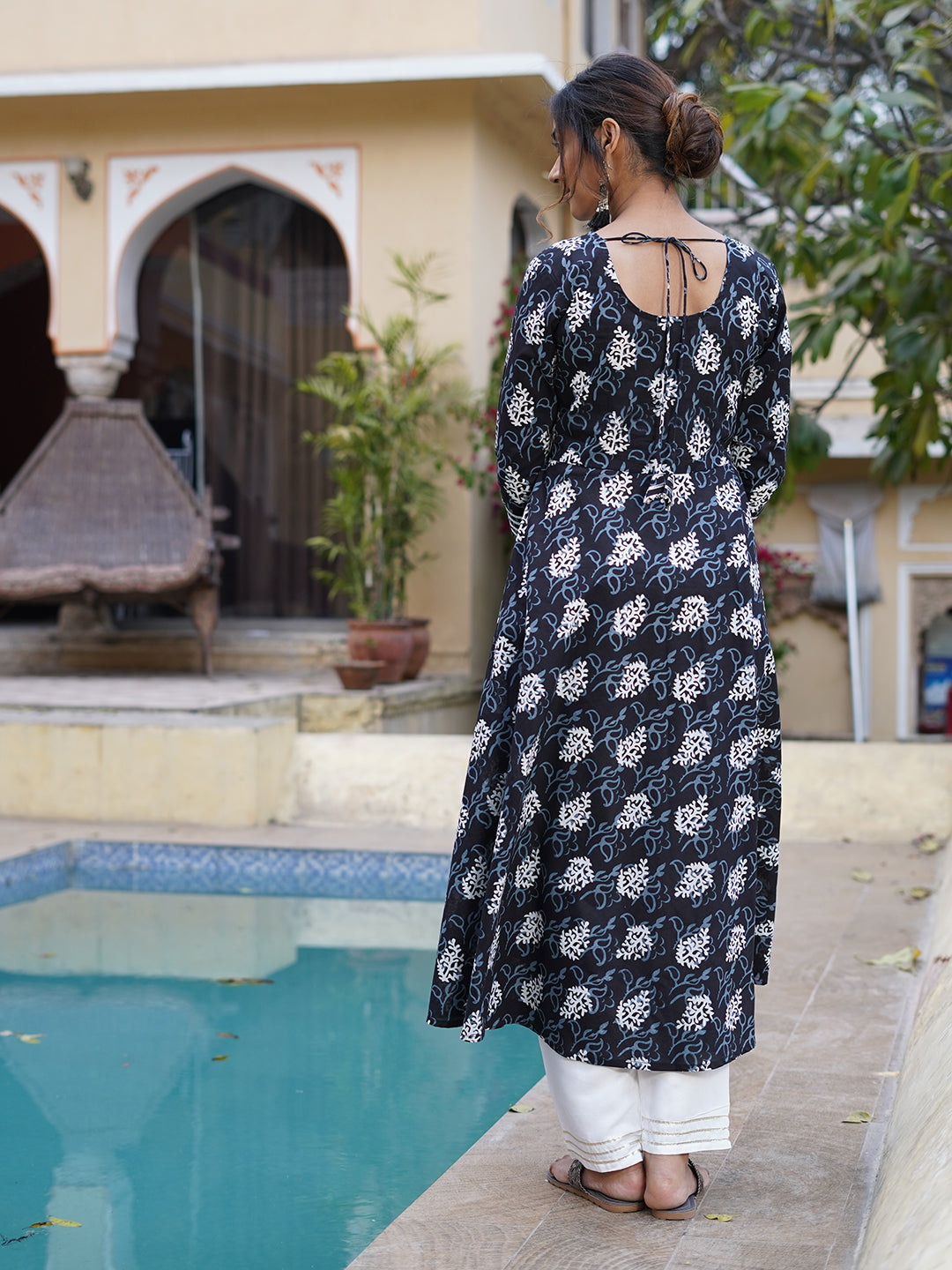 Women Black Printed Anarkali Kurta Pant Set